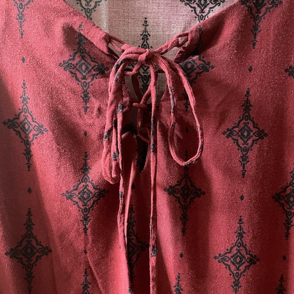 LA Hearts Lace Up Crop Top - Picture 5 of 7